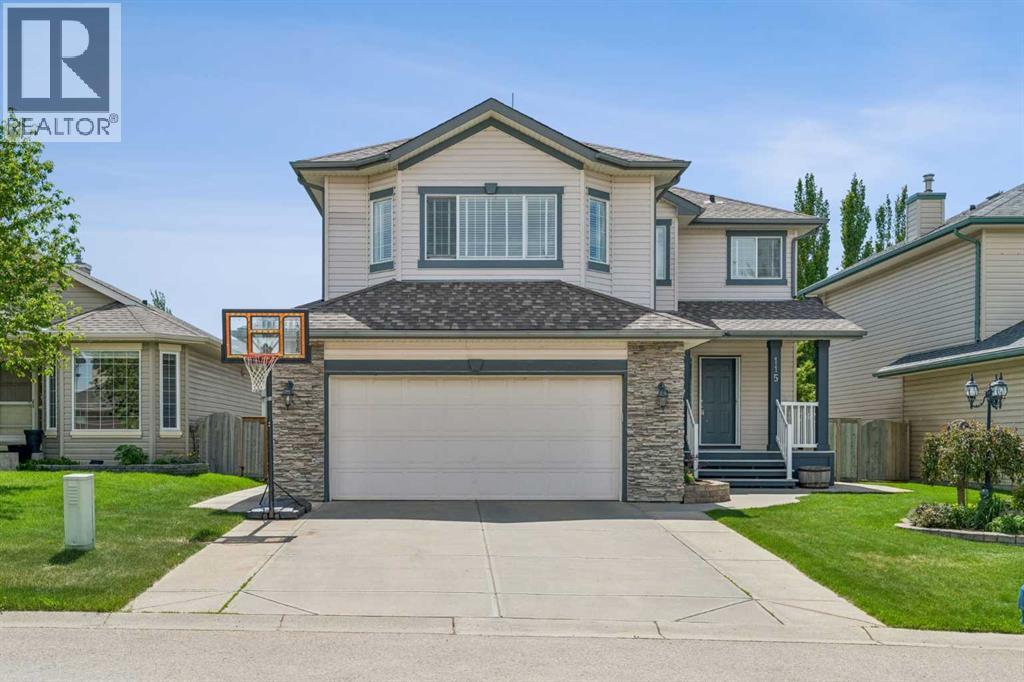 115 Cove Crescent - 1