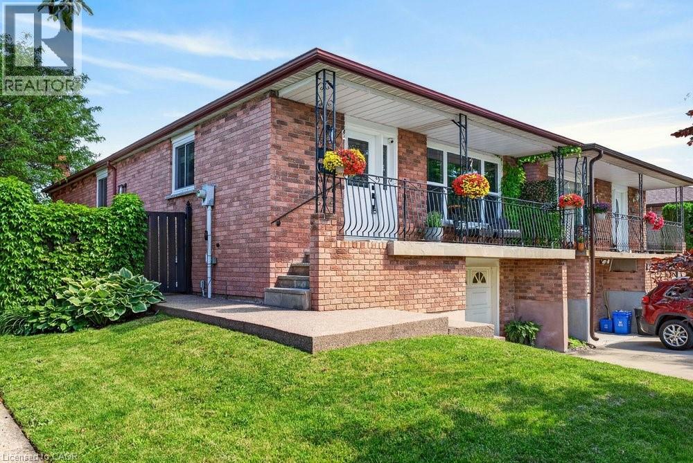 102 BIRCHLAWN Drive - 12