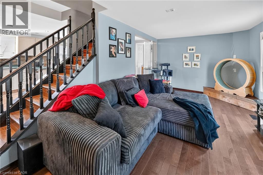 503 JOHN Street - 16