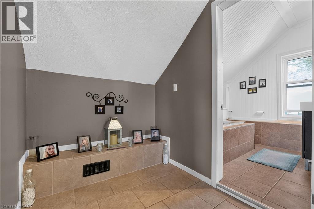 503 JOHN Street - 22