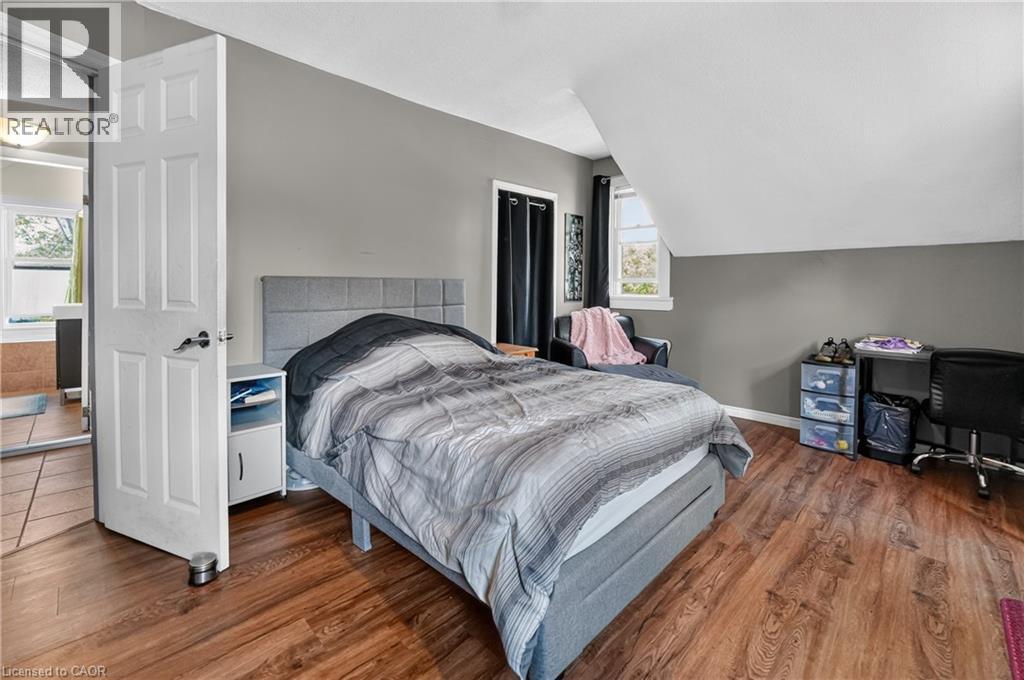 503 JOHN Street - 24