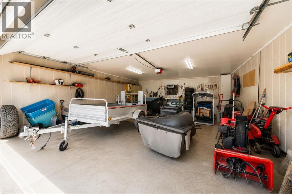 5103 41 Ave - 5