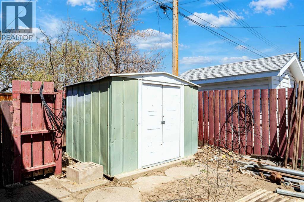 5103 41 Ave - 25