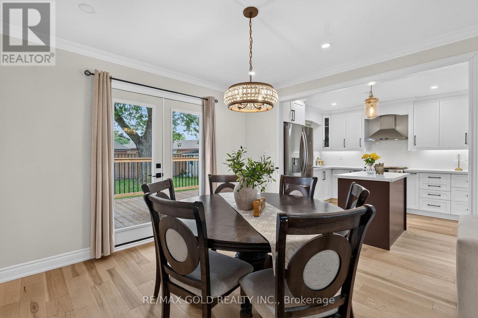 40 DEVONSHIRE DRIVE - 13