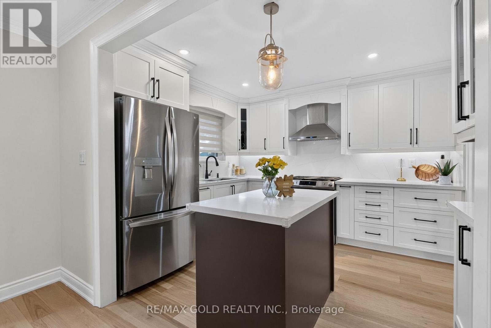 40 DEVONSHIRE DRIVE - 15