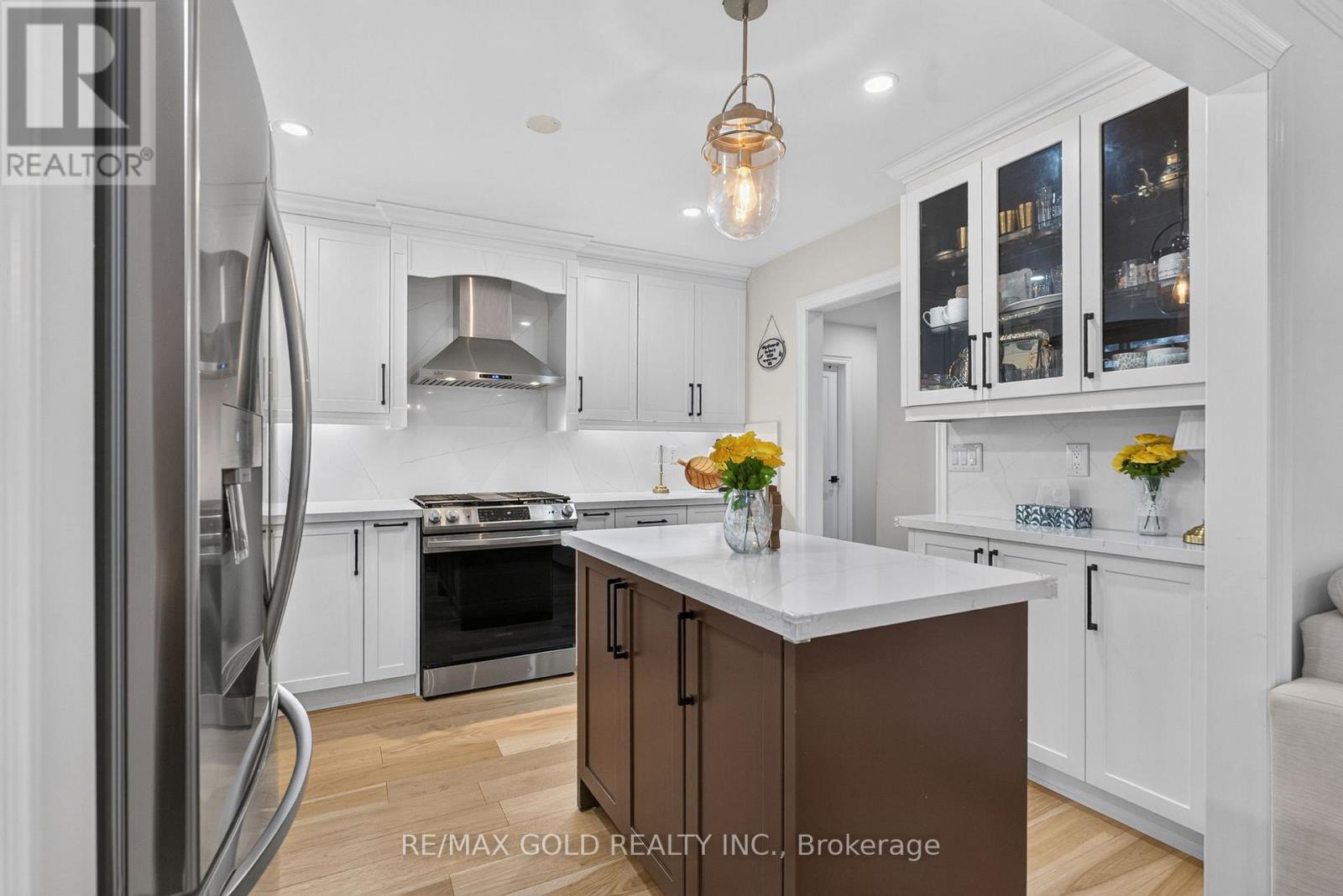40 DEVONSHIRE DRIVE - 16