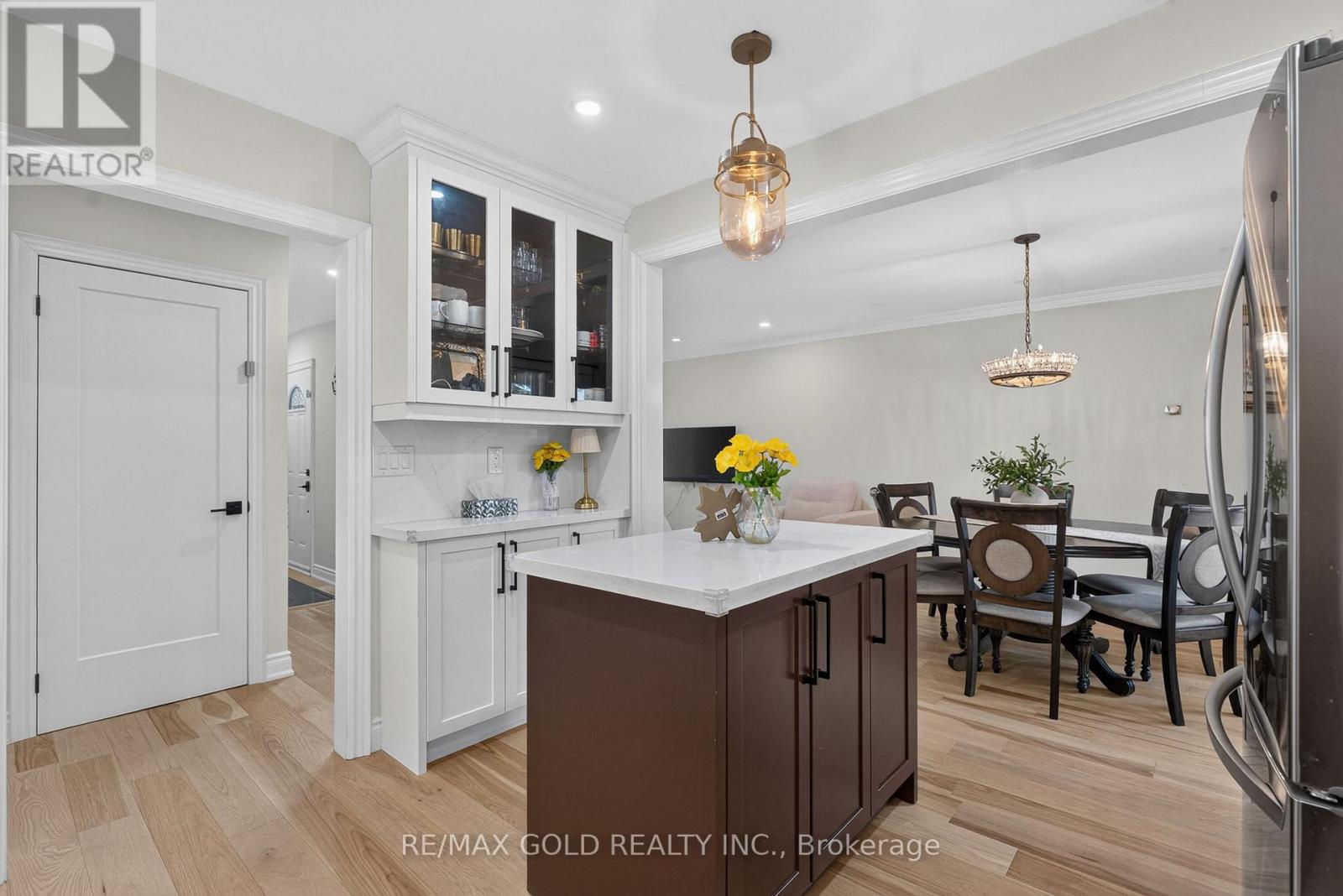 40 DEVONSHIRE DRIVE - 17