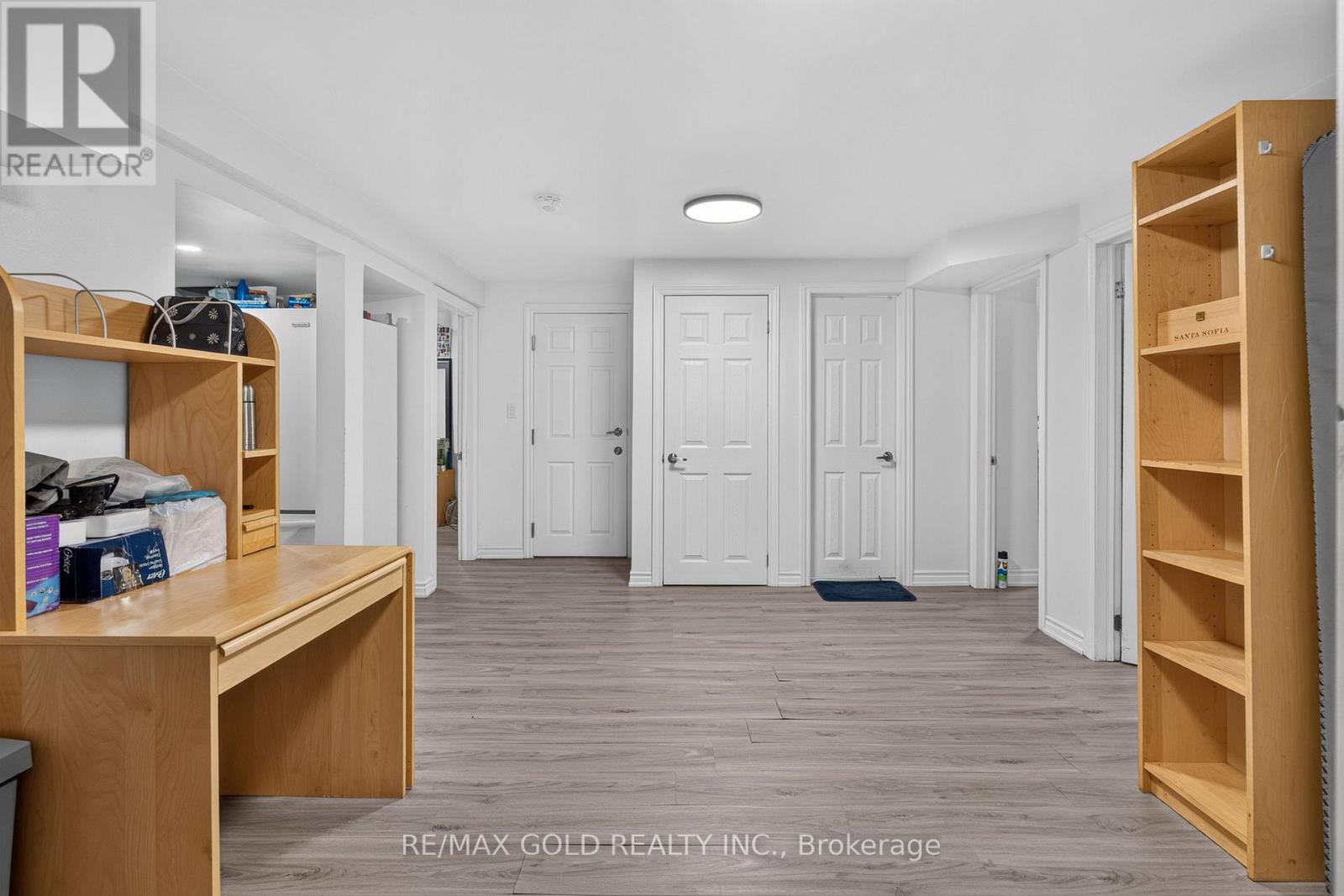 40 DEVONSHIRE DRIVE - 35