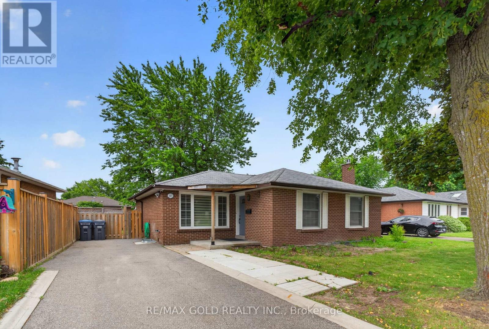 40 DEVONSHIRE DRIVE - 4