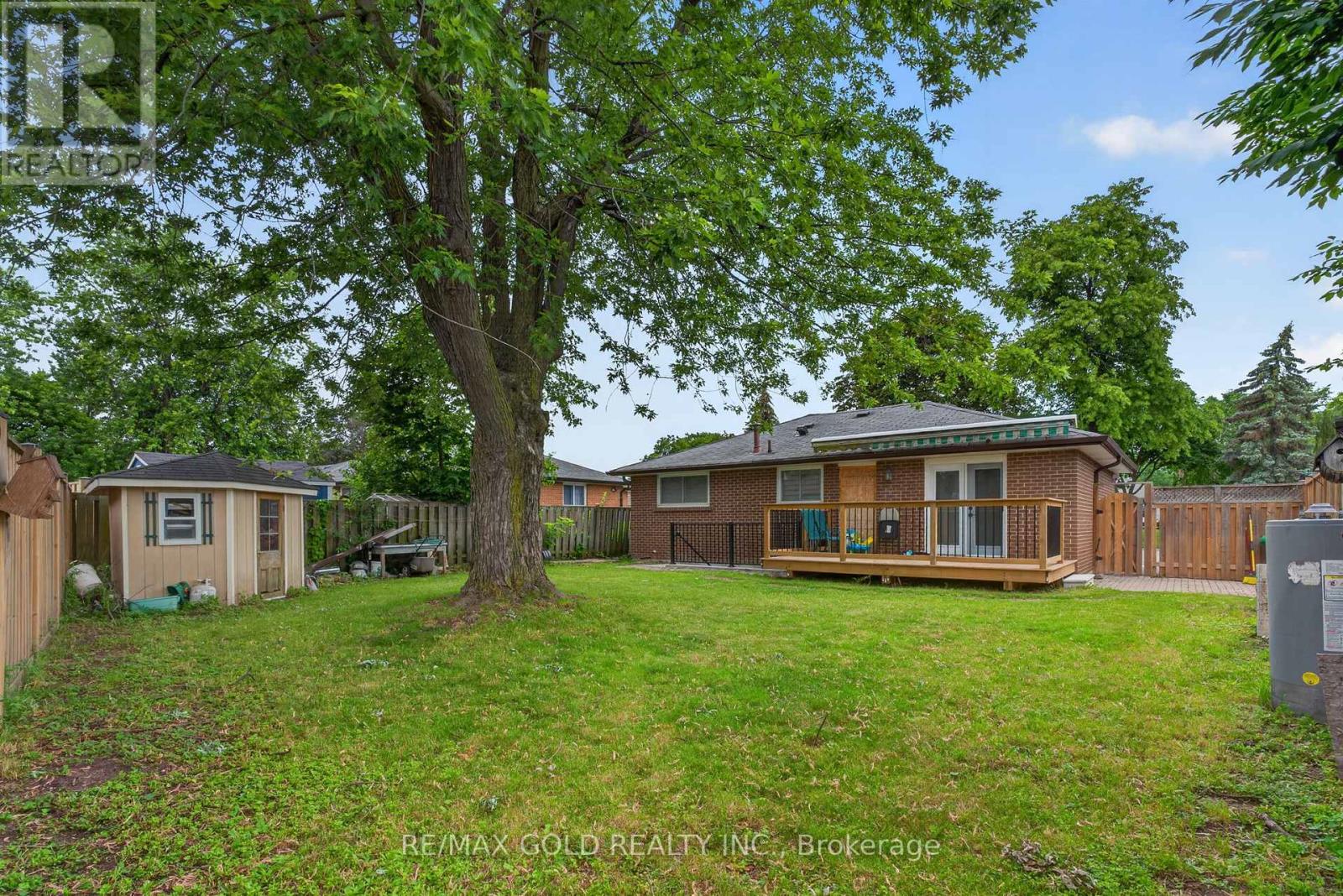 40 DEVONSHIRE DRIVE - 45