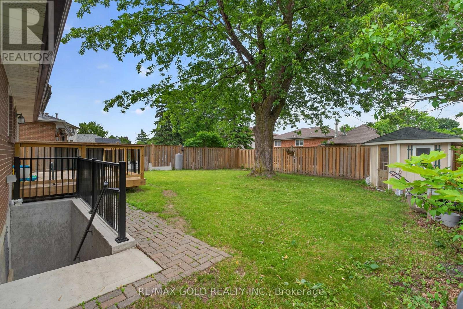 40 DEVONSHIRE DRIVE - 46