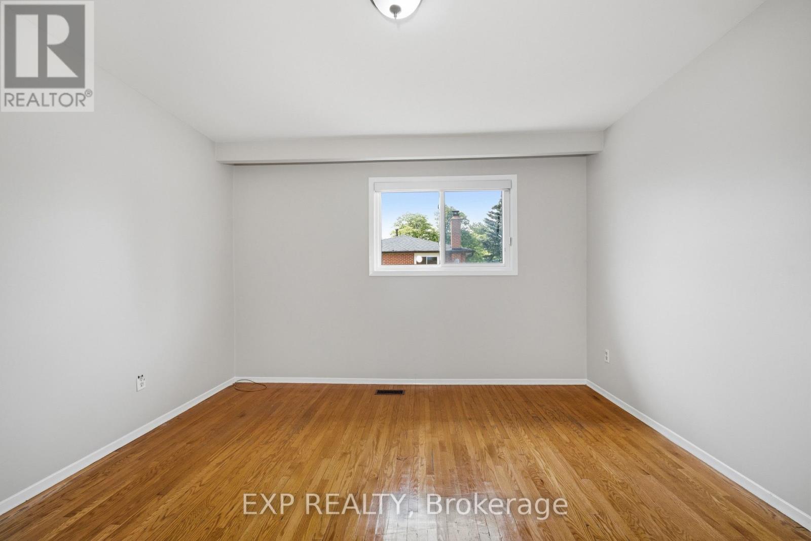 431 ARCHDEKIN DRIVE - 12