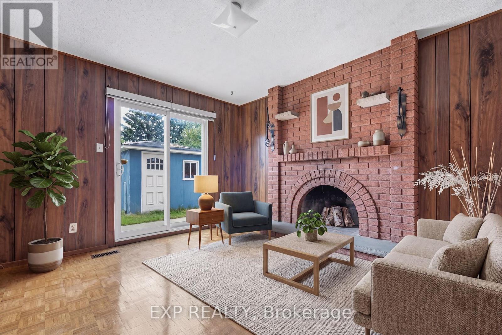 431 ARCHDEKIN DRIVE - 15