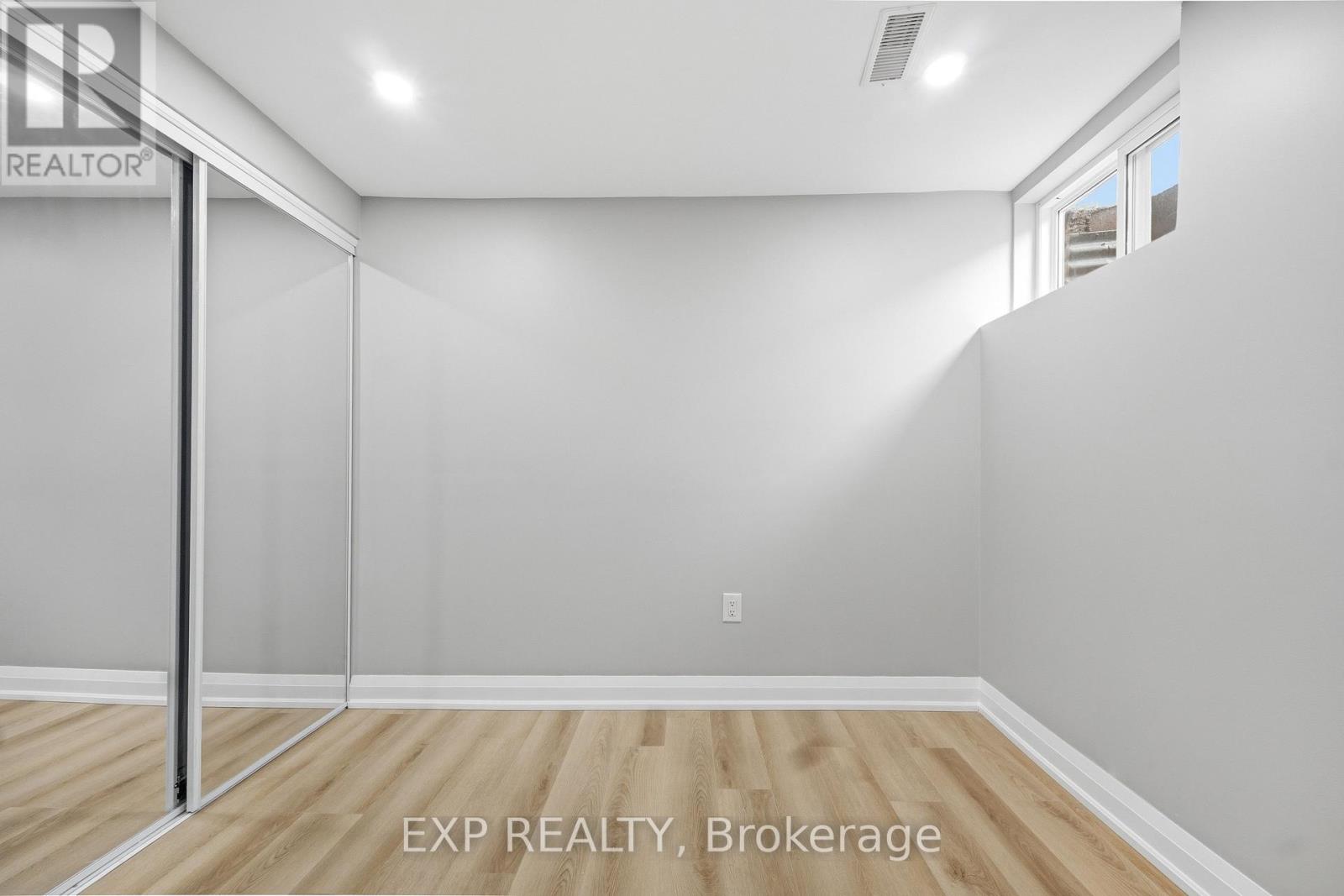 431 ARCHDEKIN DRIVE - 30