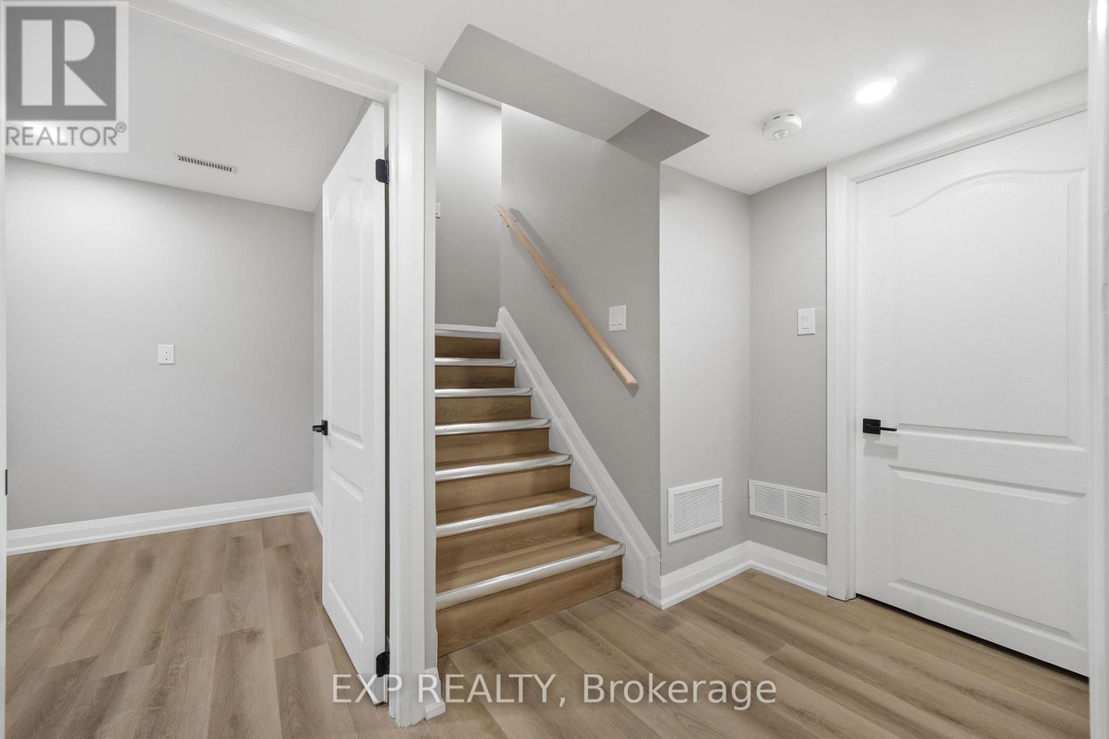 431 ARCHDEKIN DRIVE - 33
