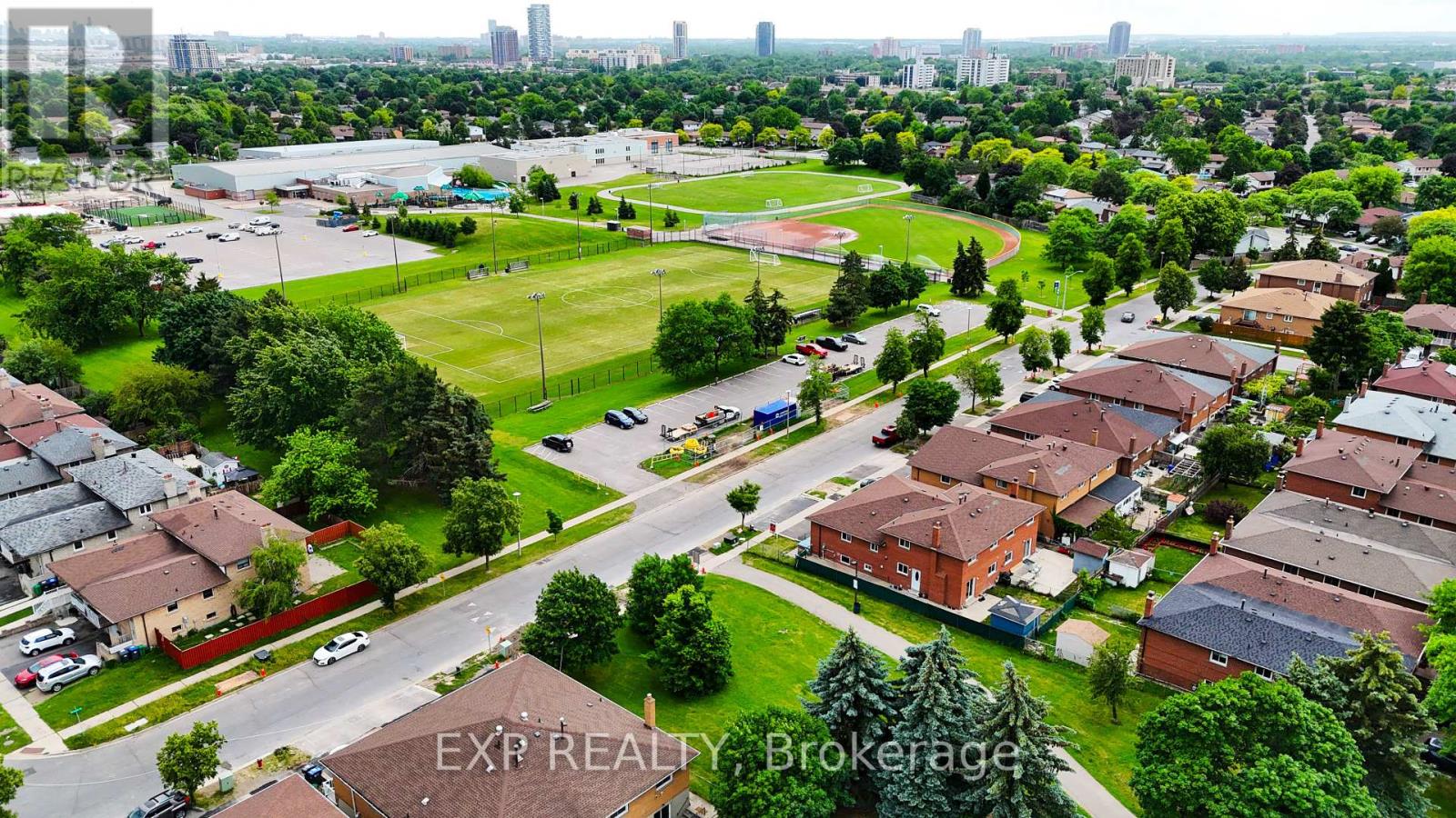 431 ARCHDEKIN DRIVE - 34