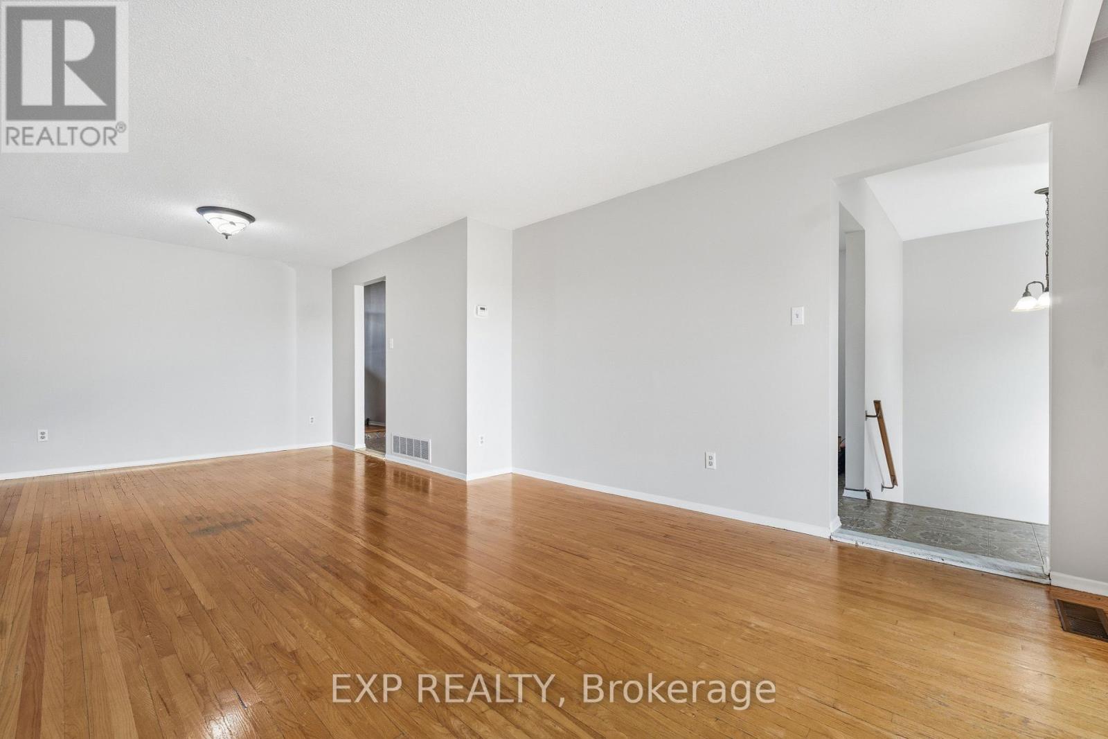 431 ARCHDEKIN DRIVE - 5