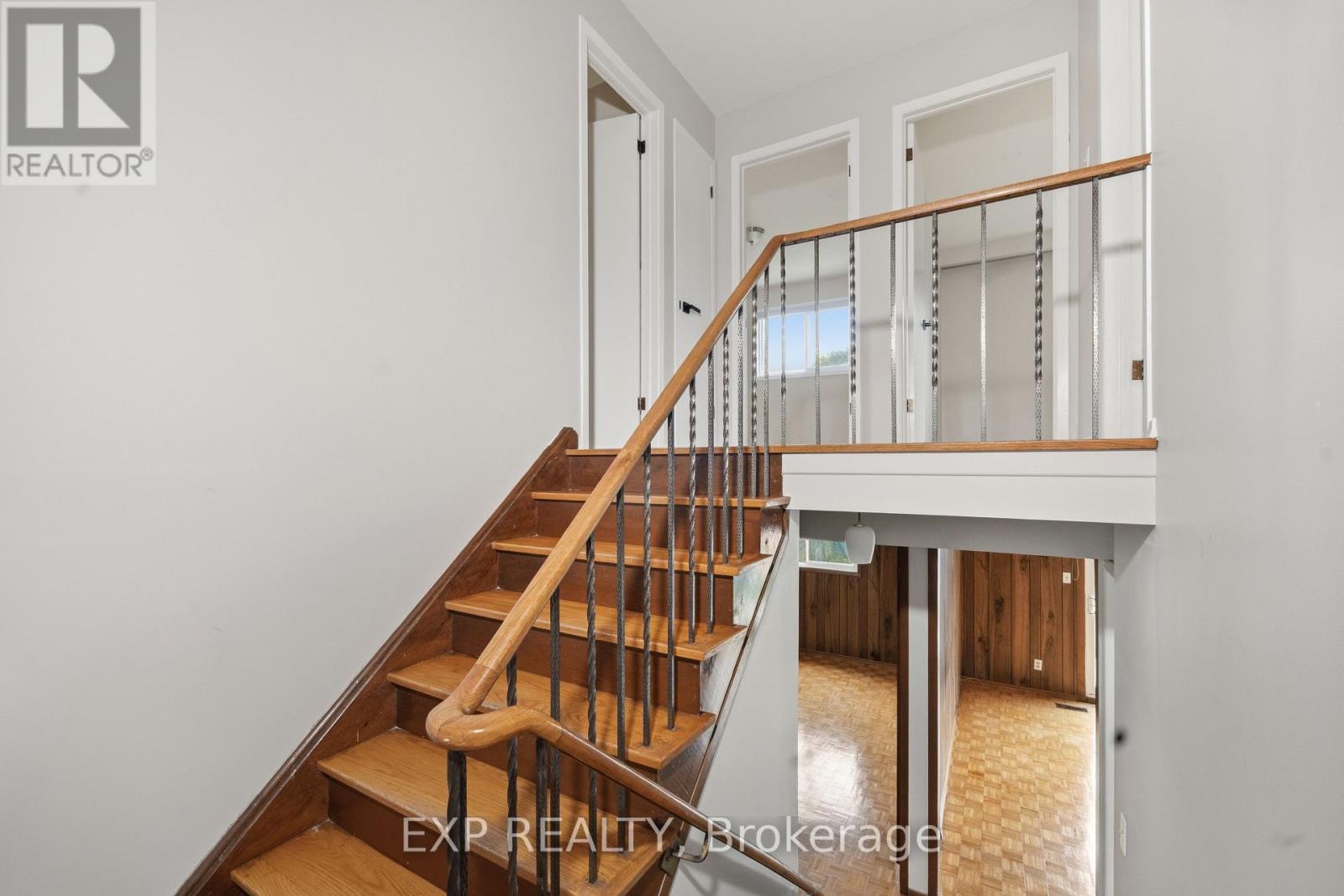 431 ARCHDEKIN DRIVE - 7