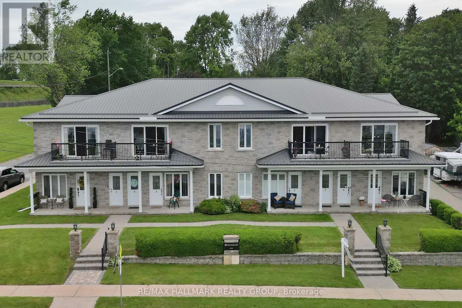 #7 410 KING STREET E - 1