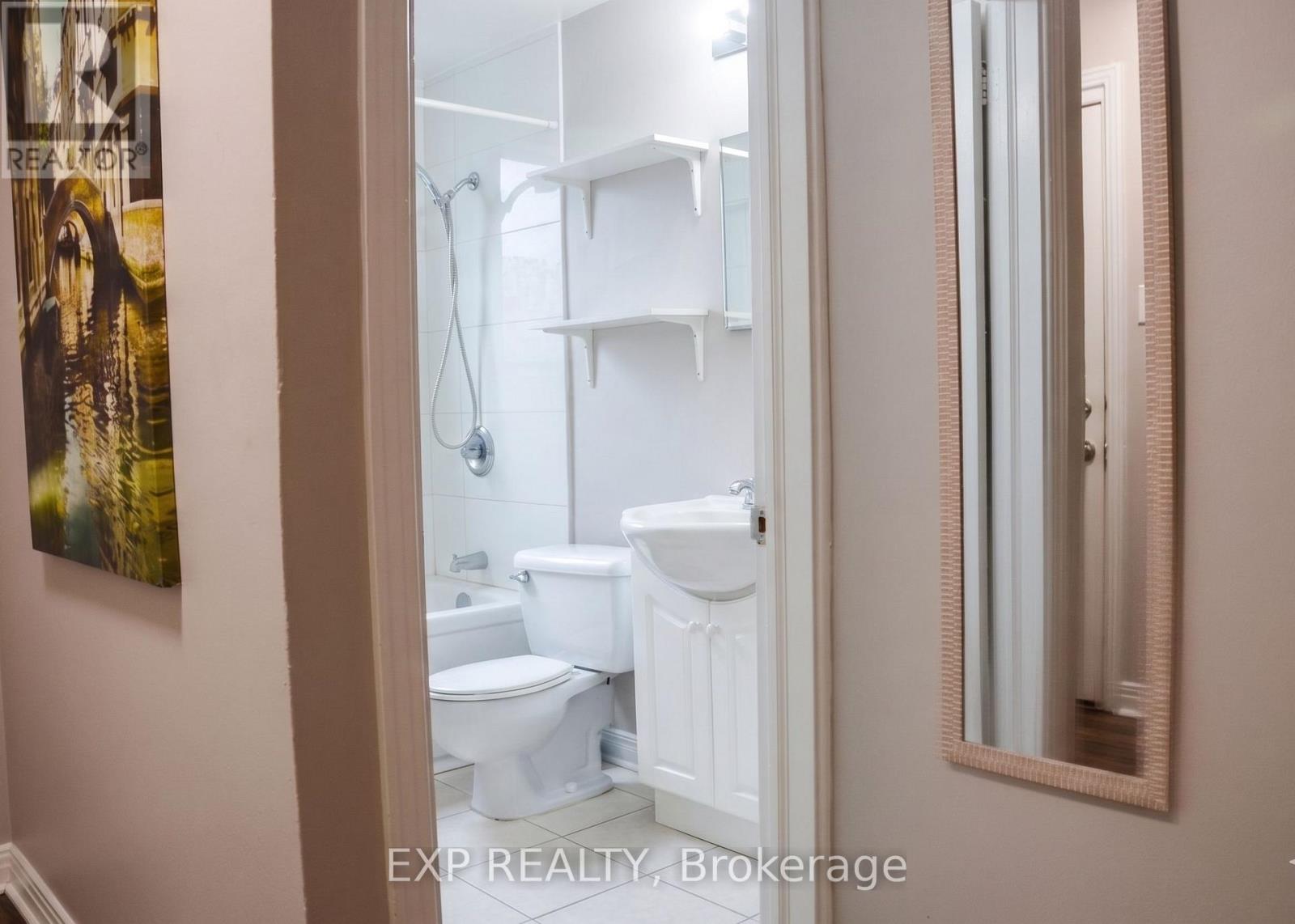 2 Bed, 1 Bath Multi-Family for Rent in Ottawa – 42 LAVERGNE STREET, Ottawa – MLS# X13484240 - Image 6