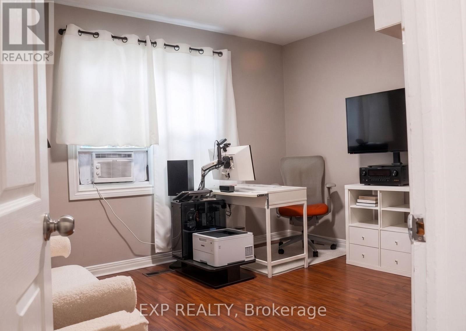 2 Bed, 1 Bath Multi-Family for Rent in Ottawa – 42 LAVERGNE STREET, Ottawa – MLS# X13484240 - Image 9