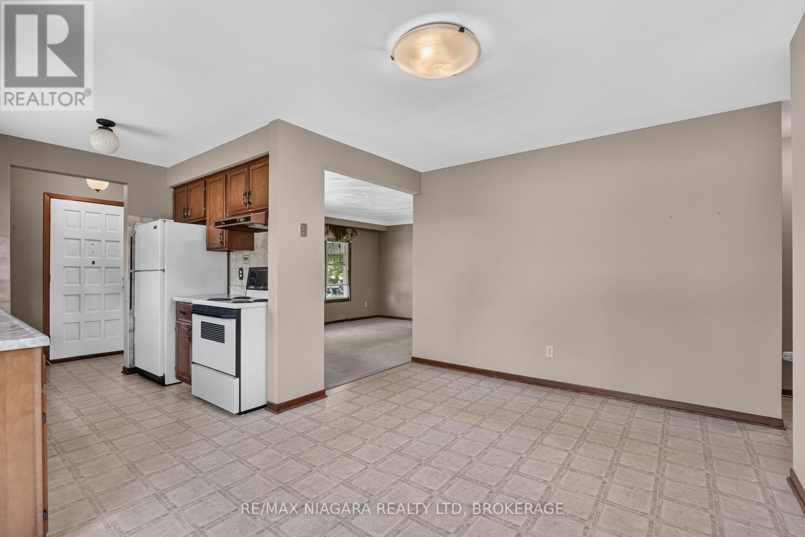 5777 SUNNYLEA CRESCENT - 14