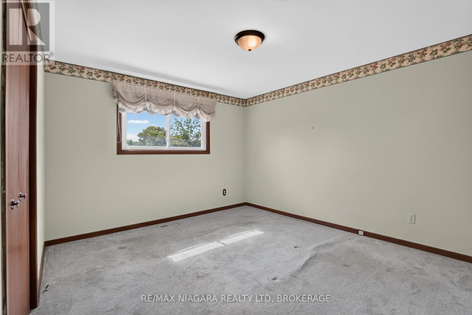 5777 SUNNYLEA CRESCENT - 20