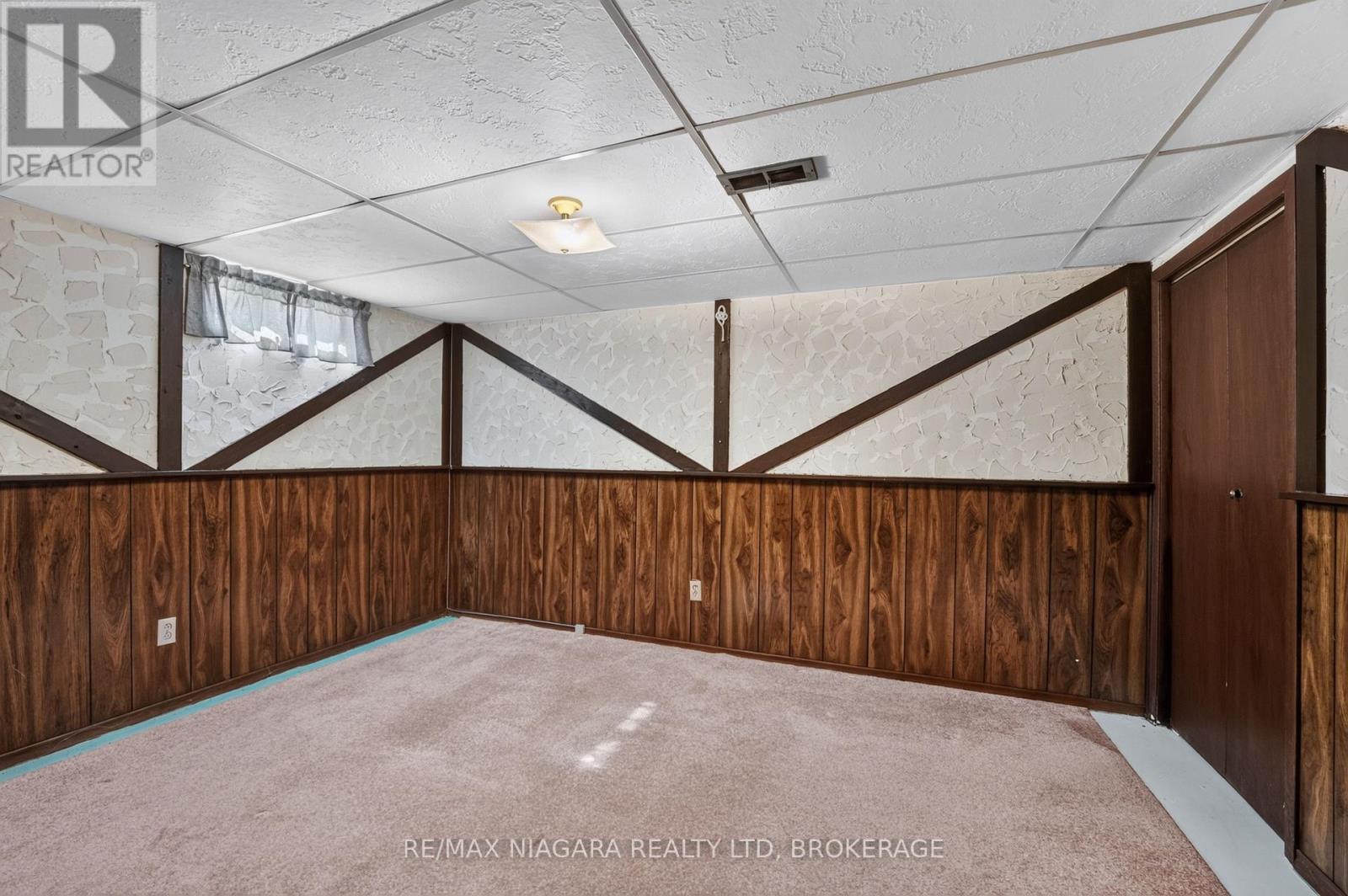 5777 SUNNYLEA CRESCENT - 35