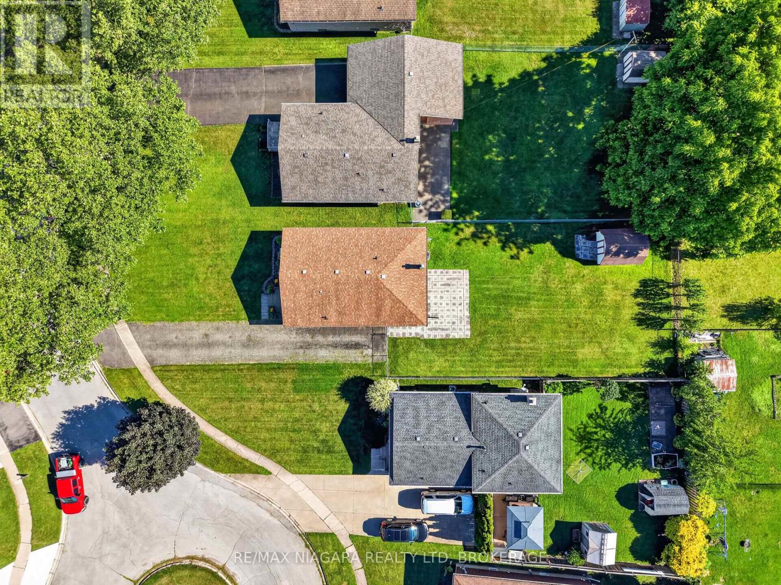 5777 SUNNYLEA CRESCENT - 4