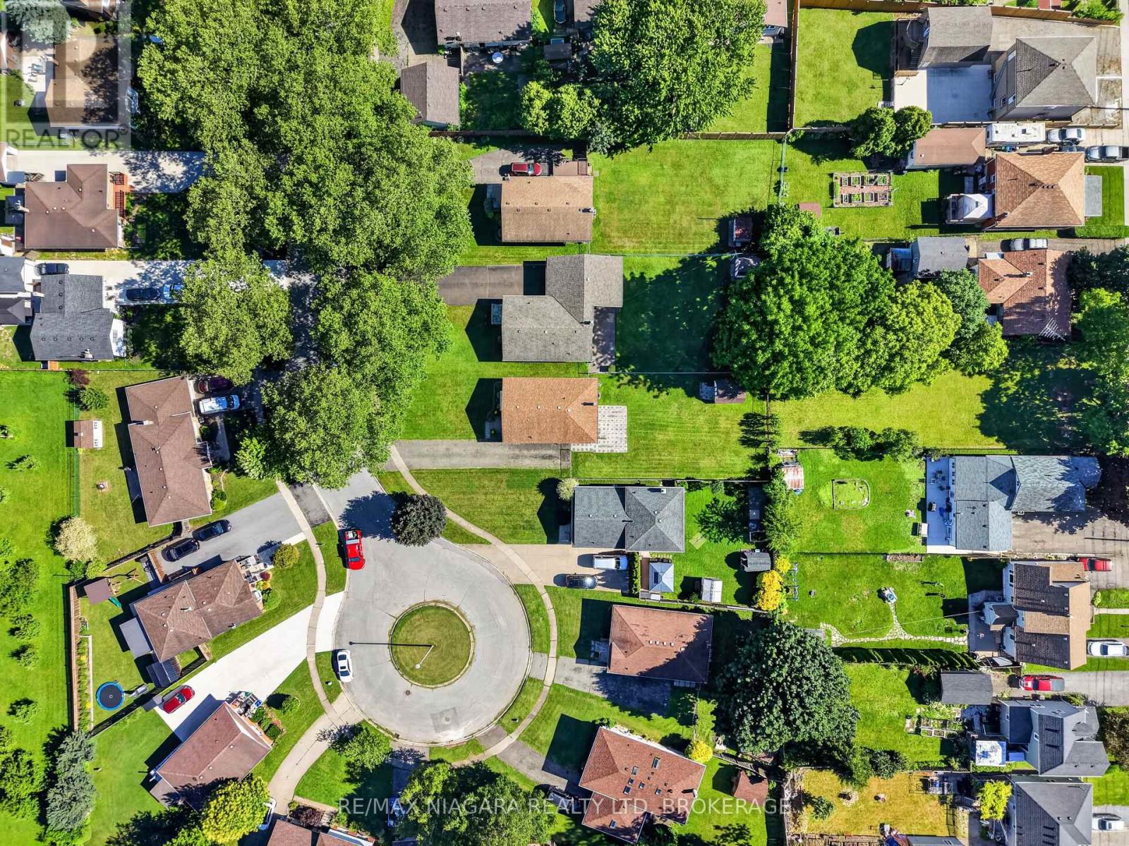 5777 SUNNYLEA CRESCENT - 6