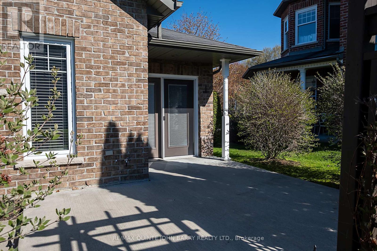 4 HICKORY COURT - 36