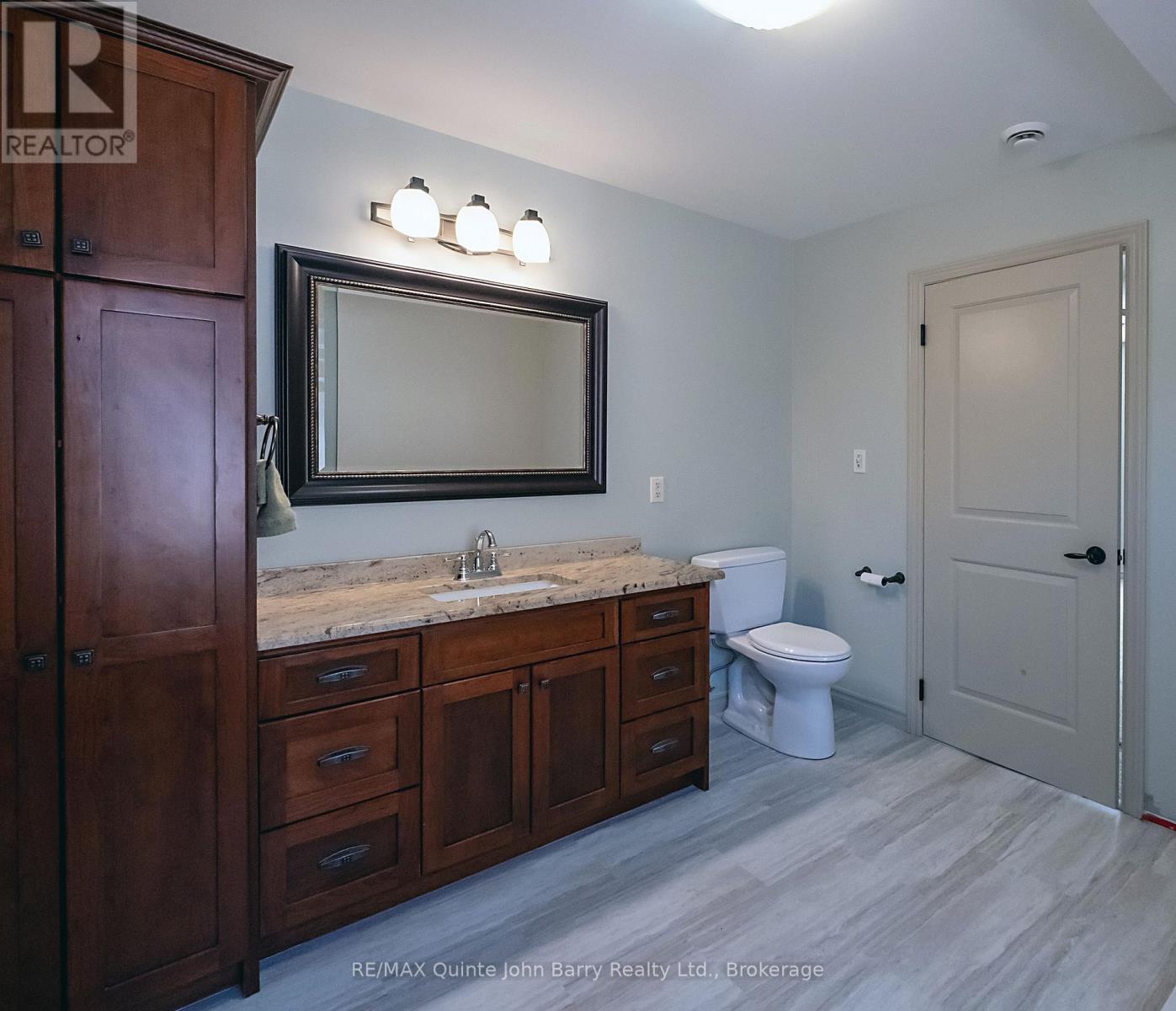4 HICKORY COURT - 22
