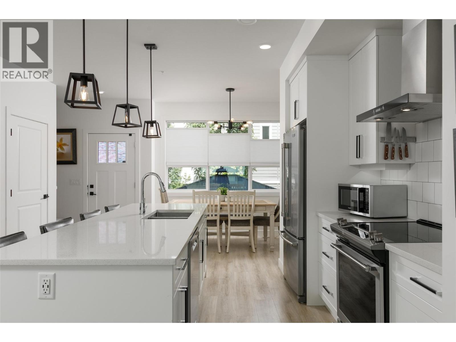12075 Oceola Road Unit# 28, Lake Country