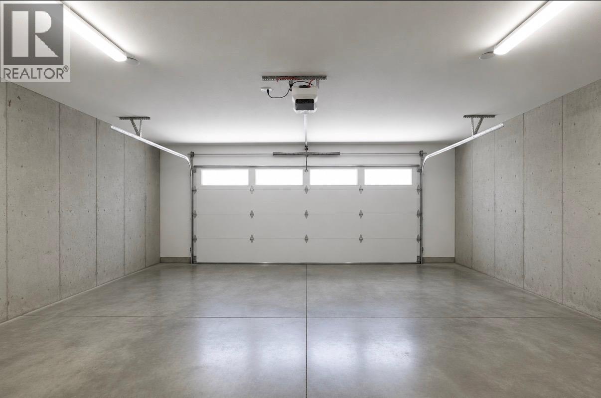 12075 Oceola Road Unit# 28, Lake Country