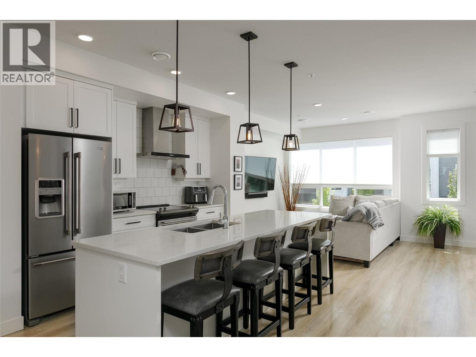 12075 Oceola Road Unit# 28, Lake Country