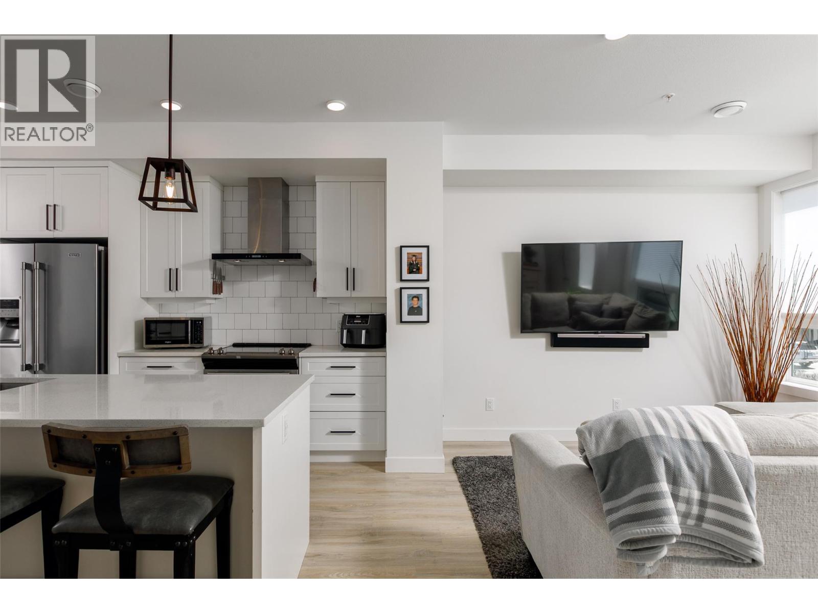 12075 Oceola Road Unit# 28, Lake Country