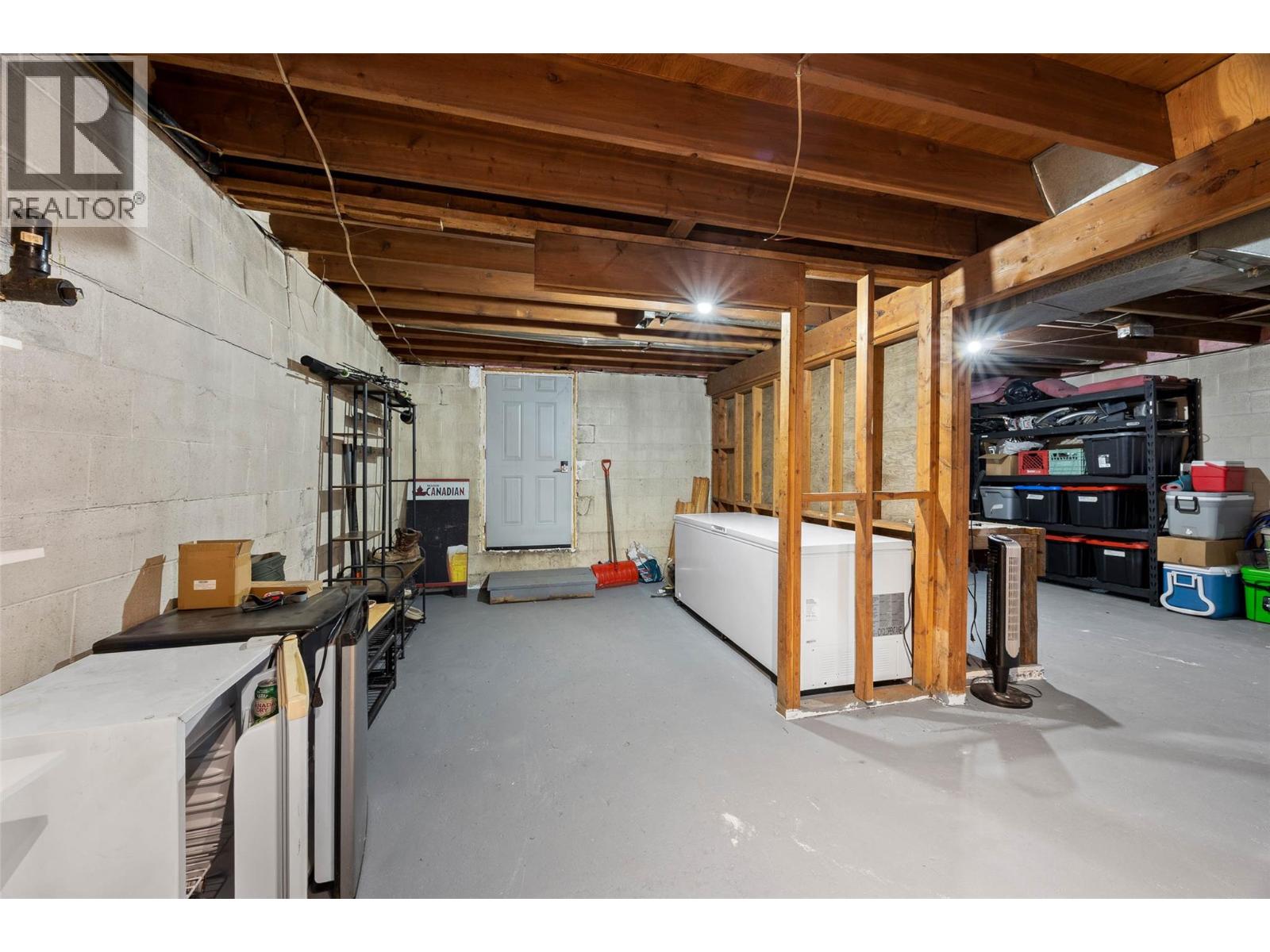 417 Carlstrom Road - 21