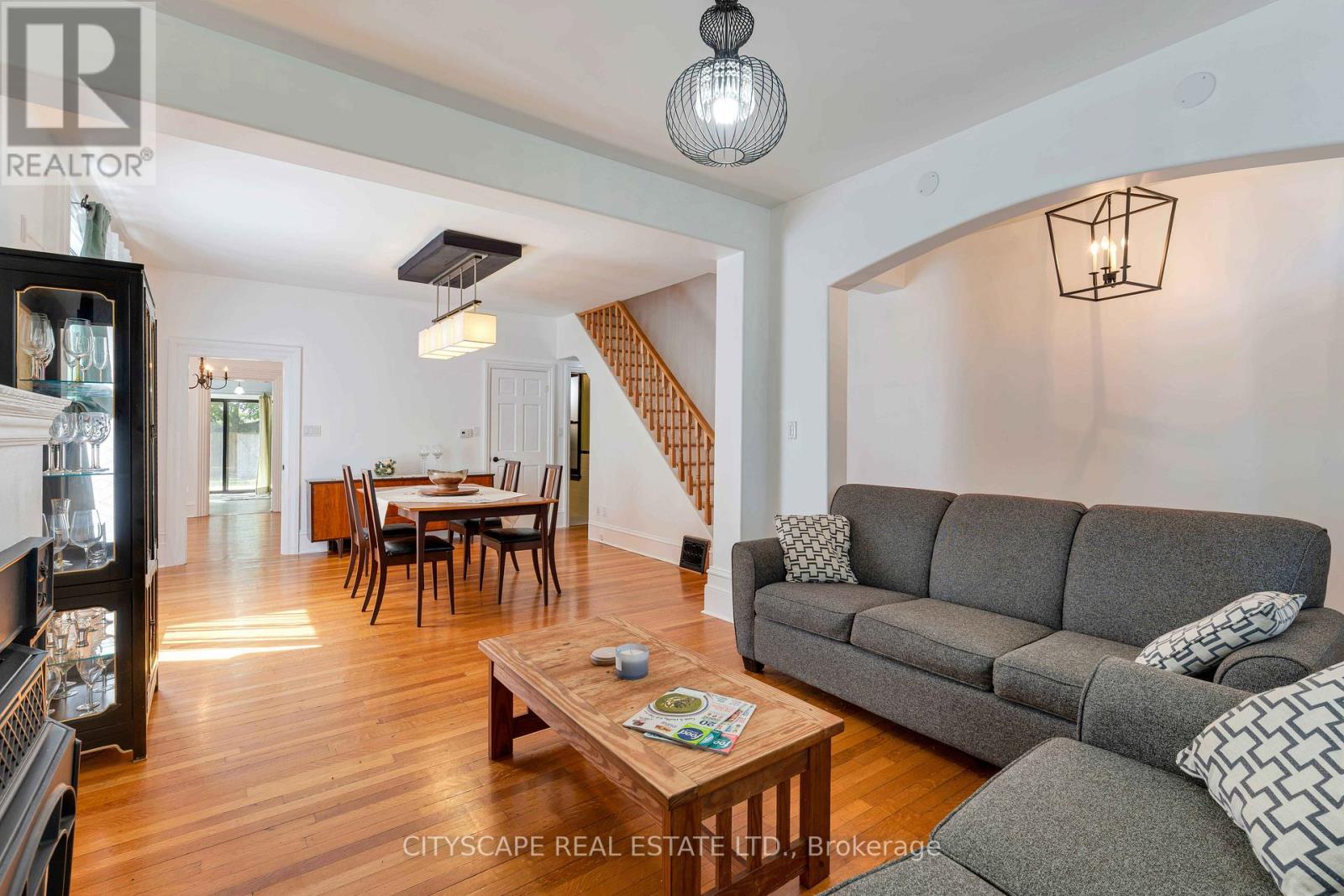 29 ARTHUR STREET - 3