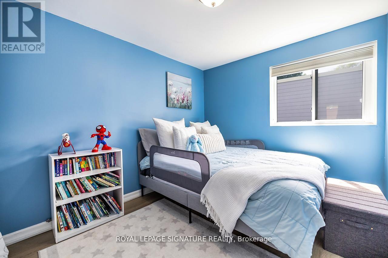 106 THORNY VINEWAY - 11