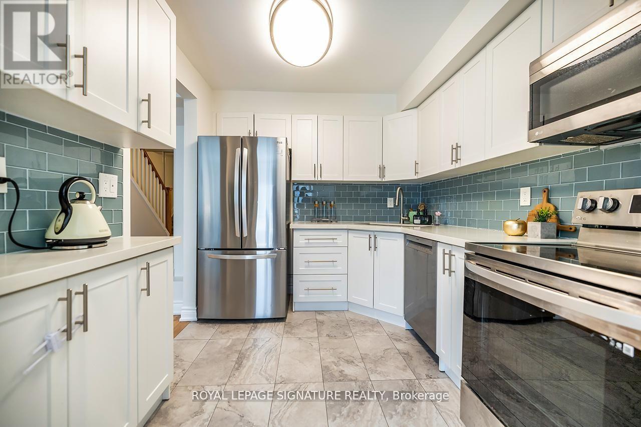 106 THORNY VINEWAY - 6