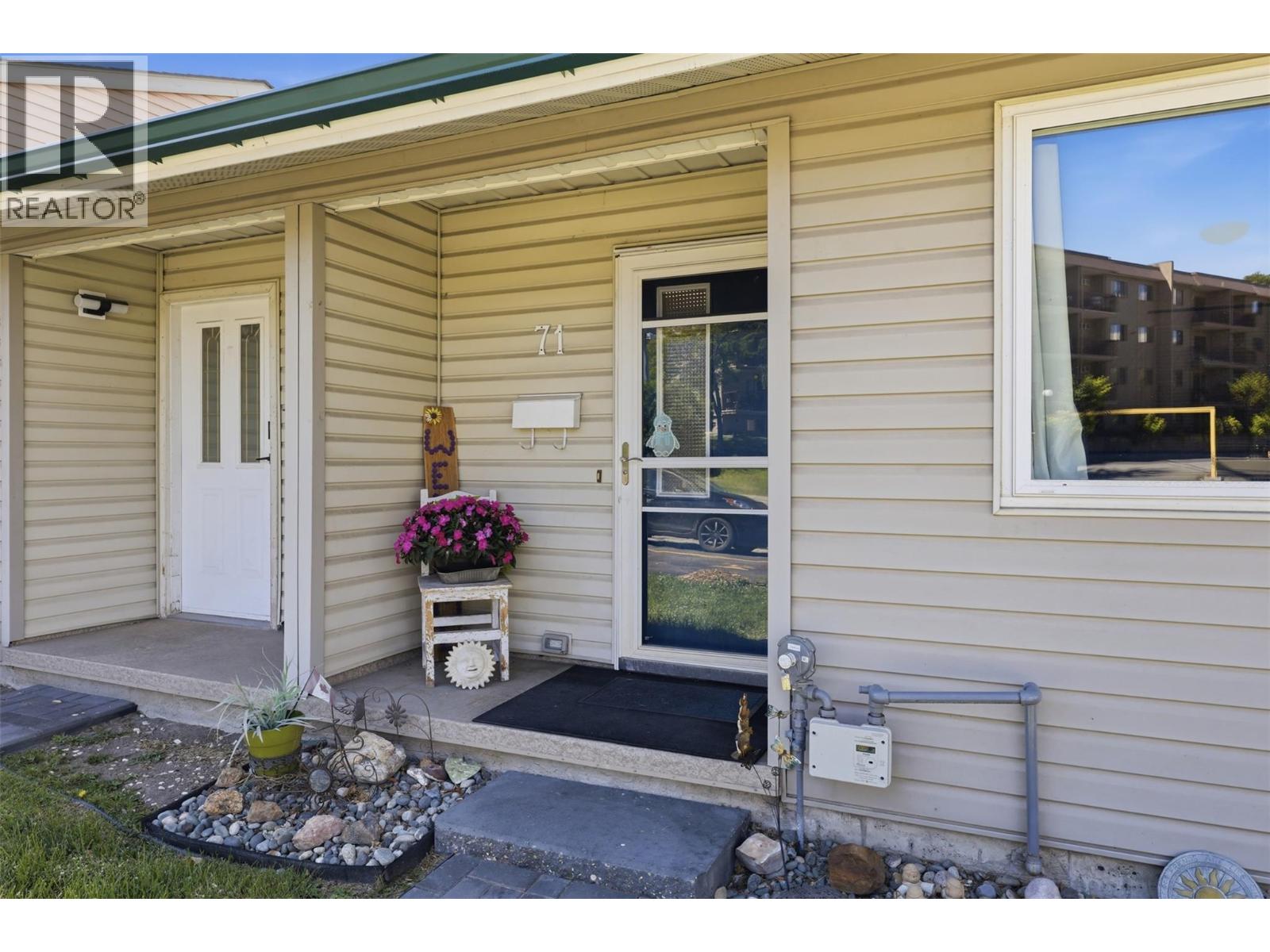 #71 580 DALGLEISH Drive - 3