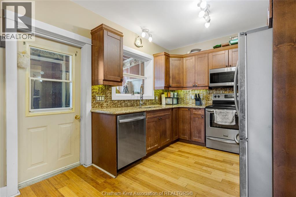 97 VICTORIA AVENUE - 13