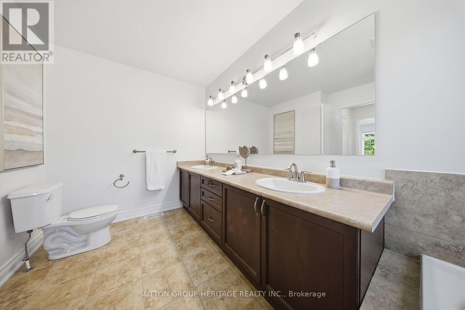 58 GERRY RAVARY PLACE - 24