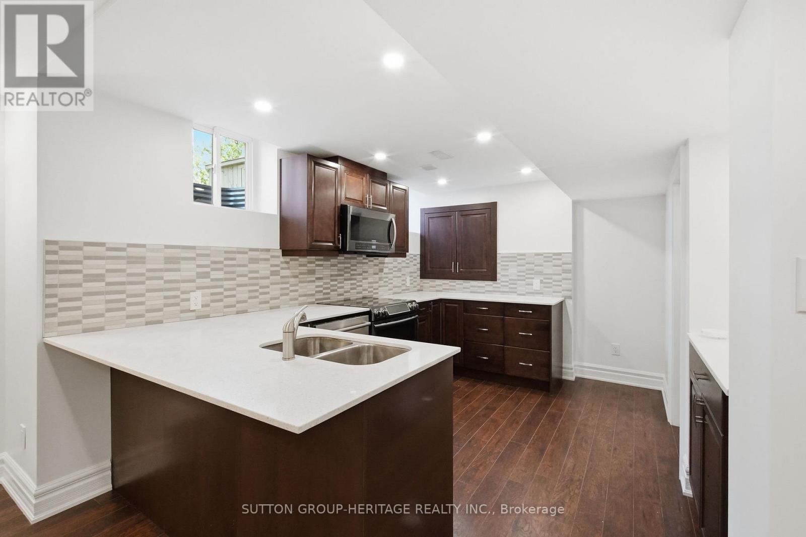 58 GERRY RAVARY PLACE - 31