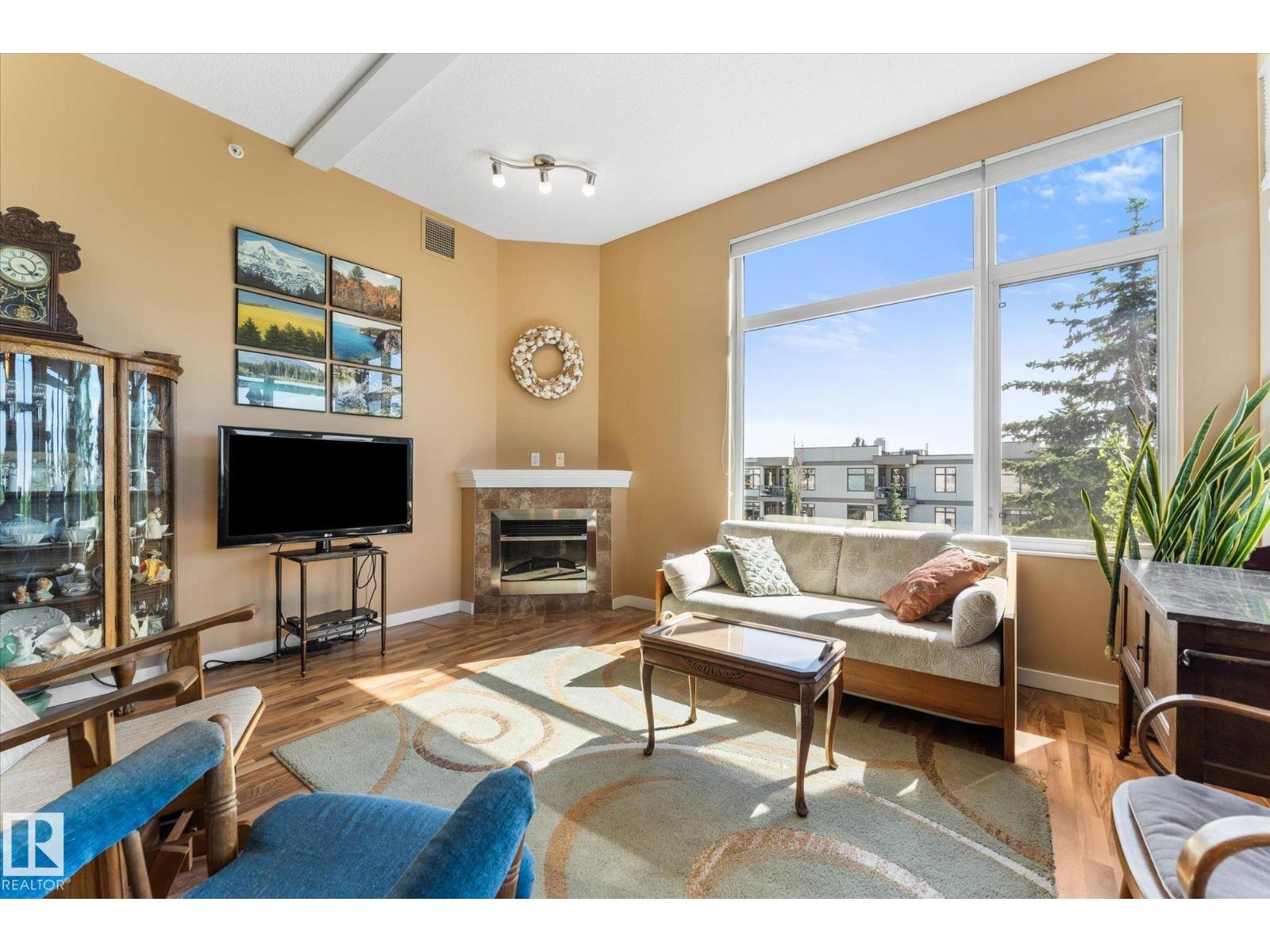 #408 11140 68 AV NW — photo 11