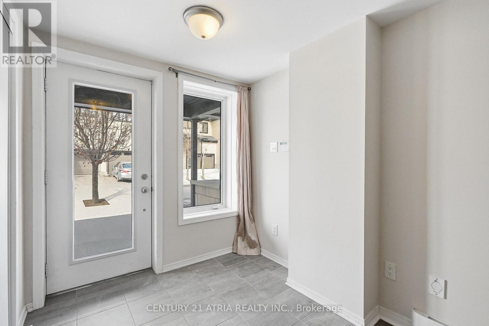 2 Bed, 2 Bath House for Sale in Ottawa – 502 RADIANT PRIVATE, Ottawa – MLS# X13437762 - Image 3