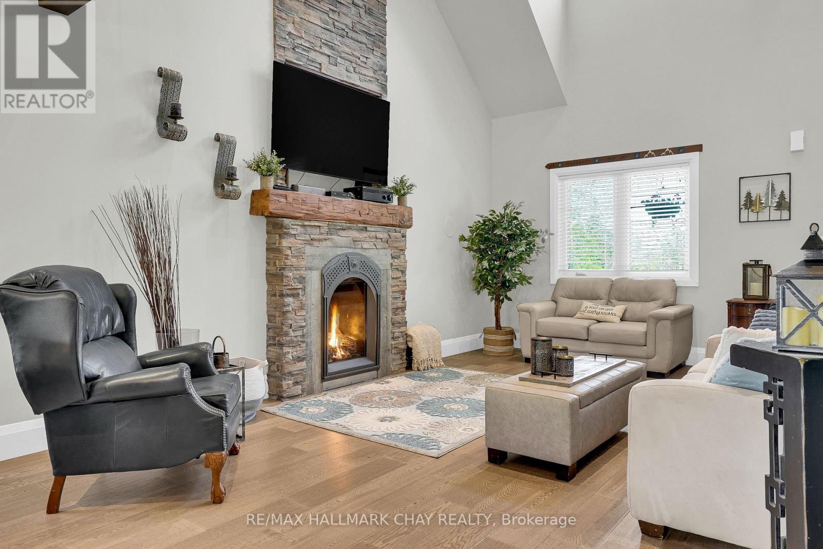 1573 COUNTY 6 ROAD S - 6