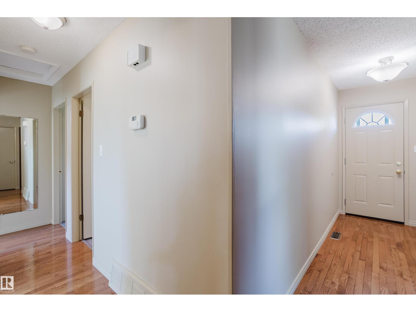 30 BRAMPTON ST S — photo 14