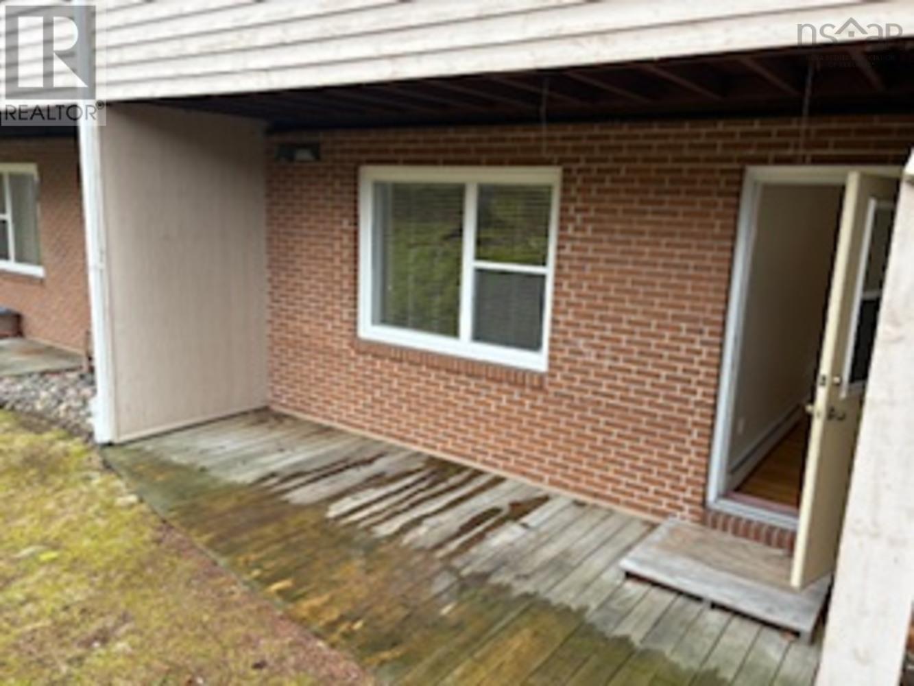 #204 41 Moirs Mill Road - 10