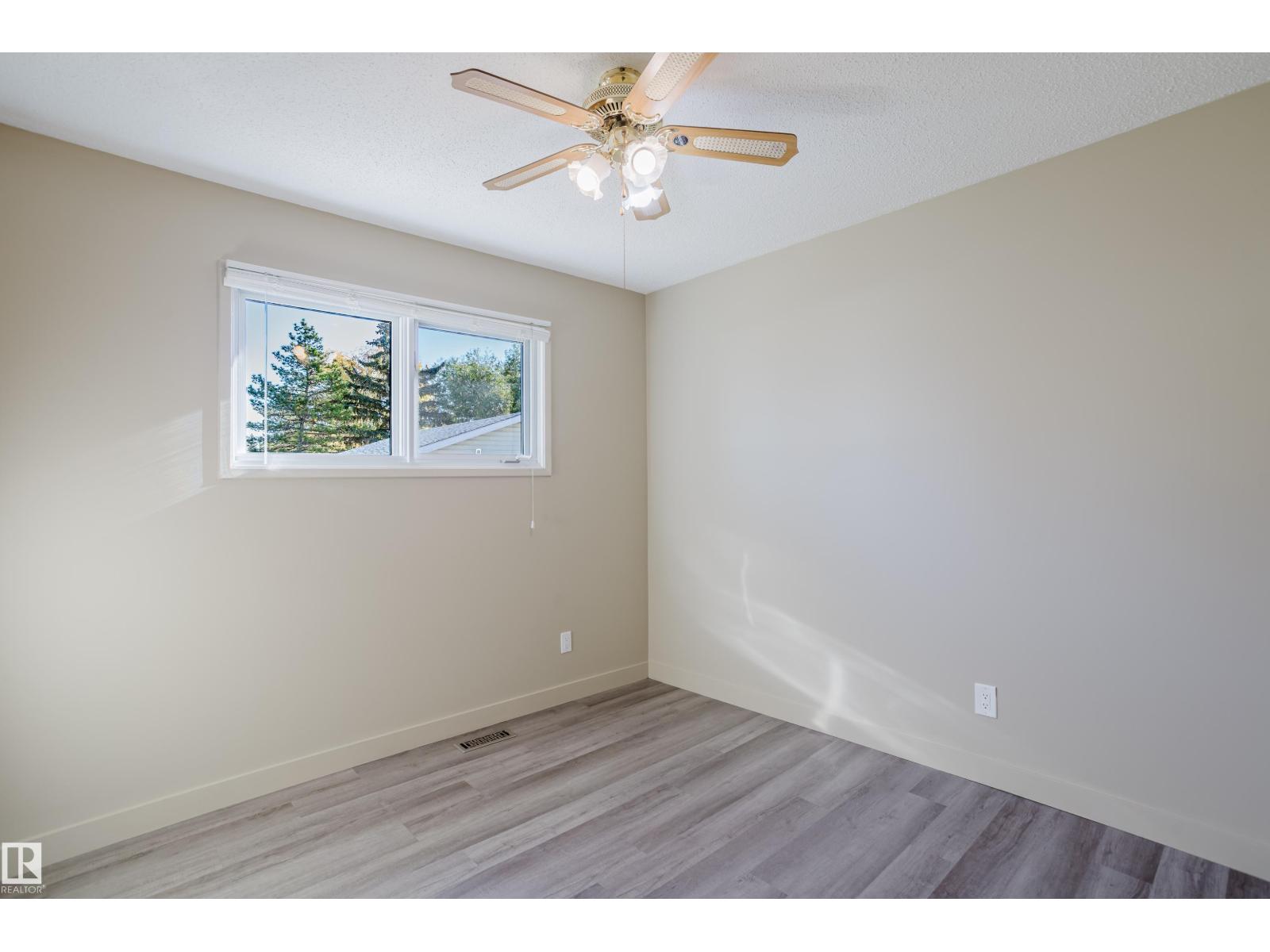30 BRAMPTON ST S — photo 15